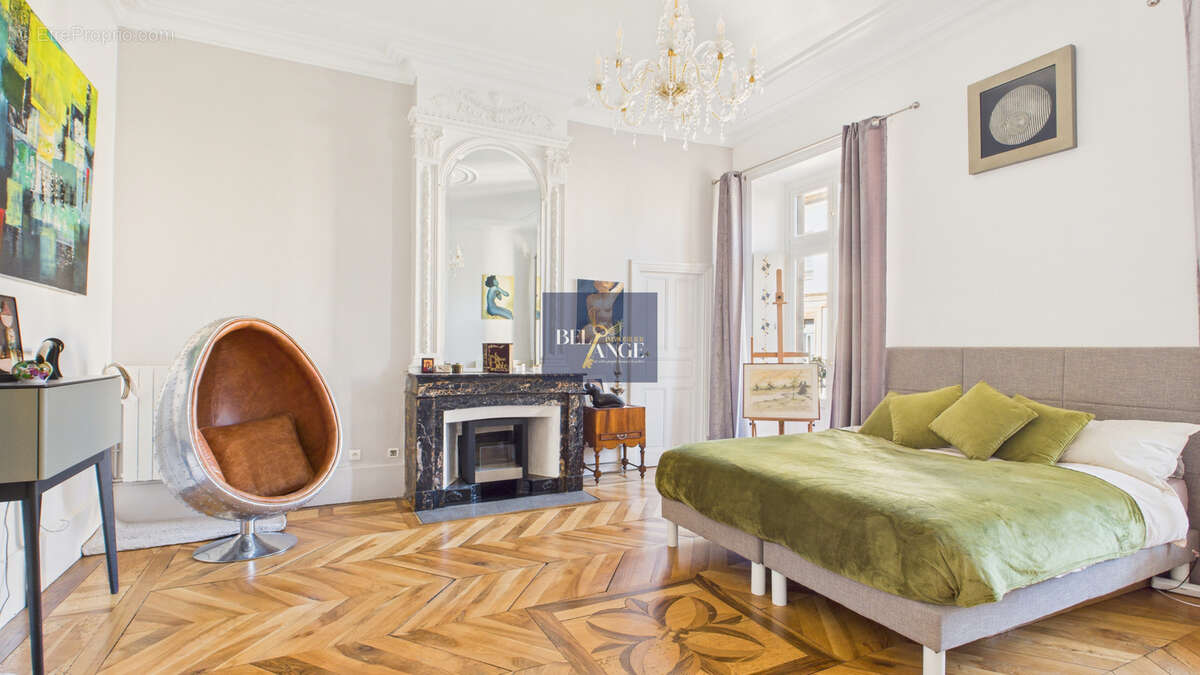 Appartement à AUBENAS