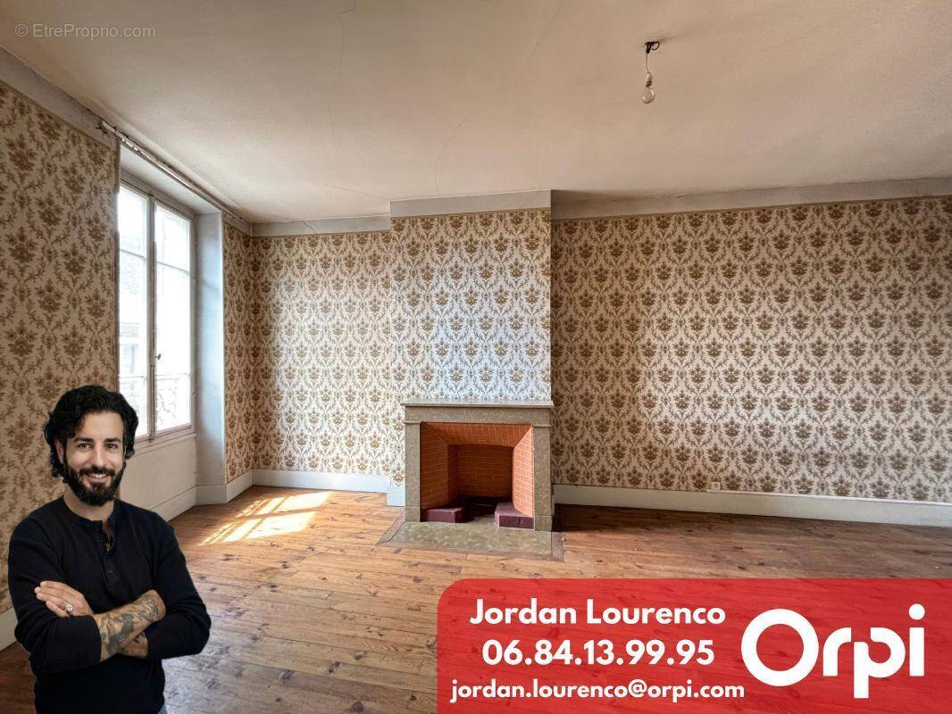Appartement à ENTRE-DEUX-GUIERS