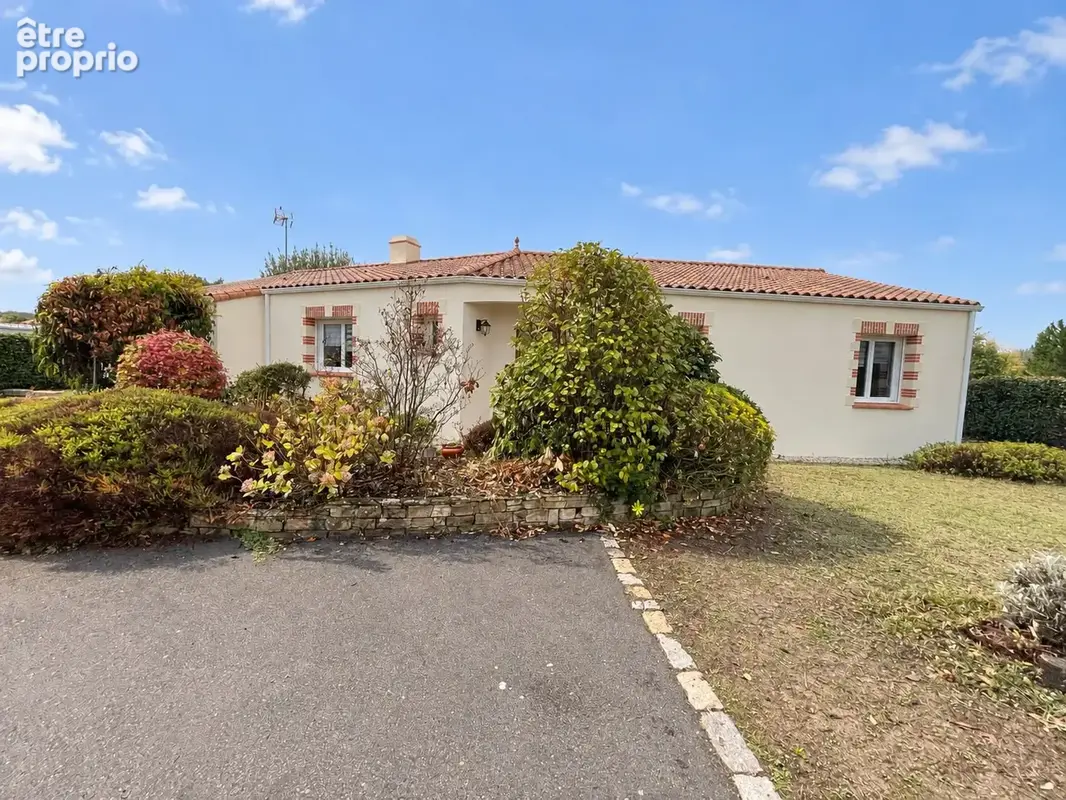 Fresnay-en-retz   plain-pied 105 m2   3 chambres   grand terrain - photo 2