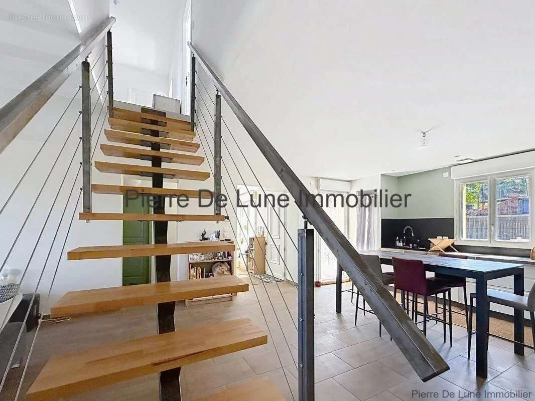 Exclusivité – le bois-d’oingt – maison familiale 178 m² – 5 chambres – 340 000 € - photo 8
