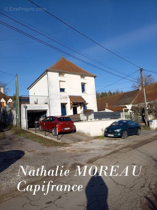 Maison à EPINAC