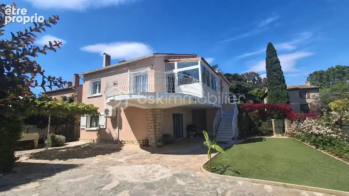 Maison à HYERES