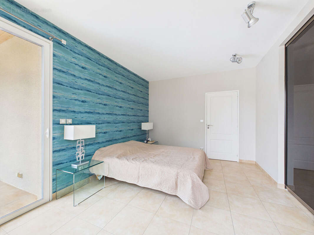 Maison à TOURNON-SUR-RHONE