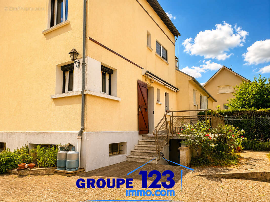 Maison familiale à Auxerre - Quartier Saint-Julien / Saint-Amâtre - photo 2
