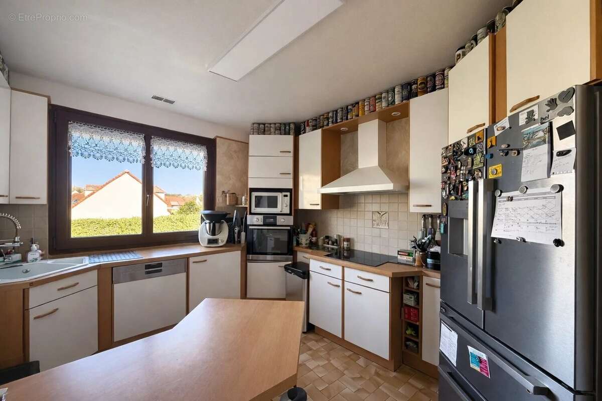 Maison à FONTENAY-TRESIGNY