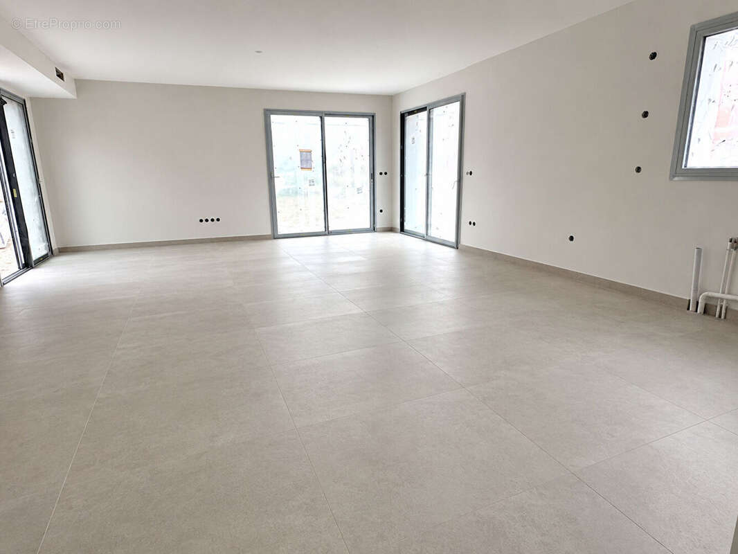 Maison Tournefeuille 5 pièces 116 m² + Jardin + Terrasse + Garage ! TOURNEFEUILLE - photo 4