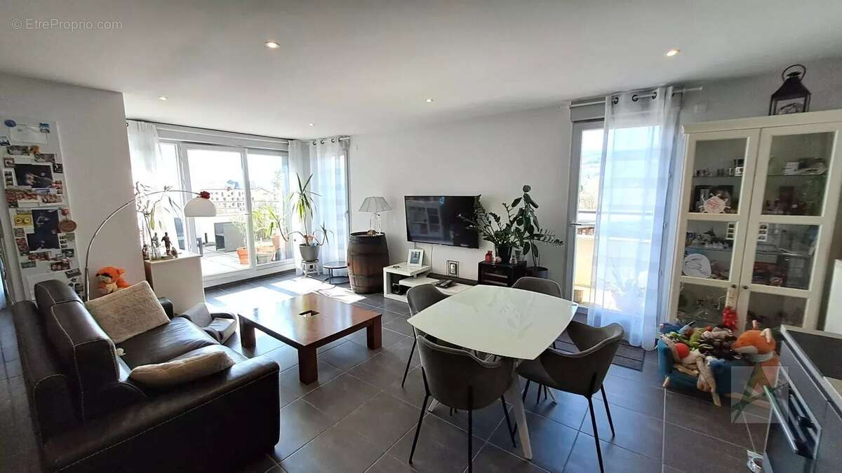 Appartement à SAINT-ALBAN-LEYSSE