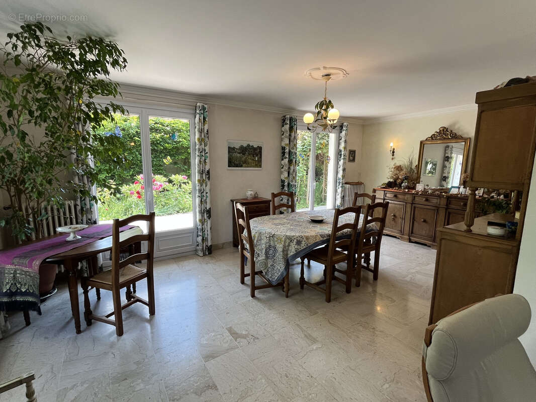 Maison à PONT-SAINTE-MAXENCE