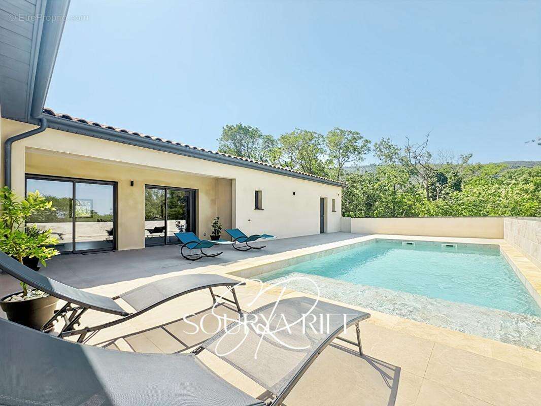Villa 4 chambres, climatisation, piscine, sous-sol - photo 3