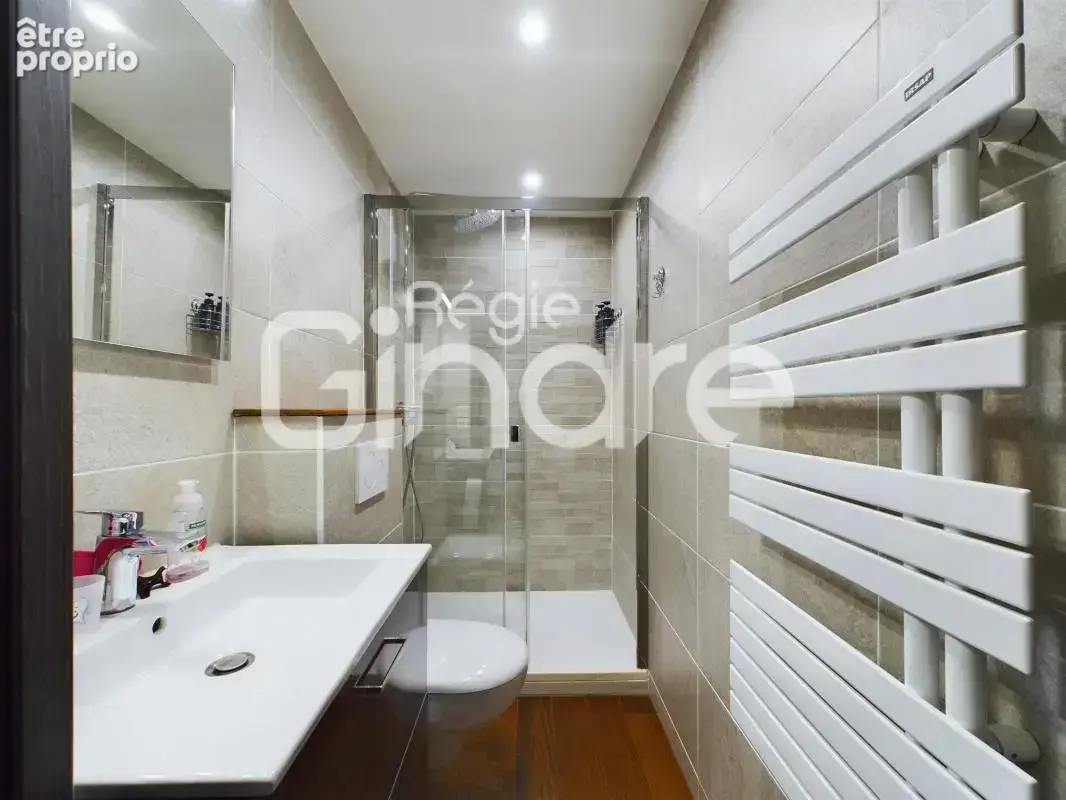 Vente - Appartement - 5 pièces + cuisine - 113 m² - 419 000 € - - photo 7