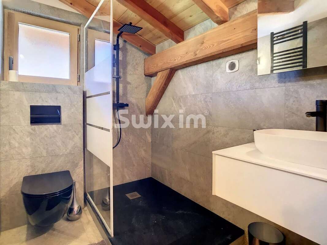 Chalet récent à vendre à Demi Quartier. - photo 6