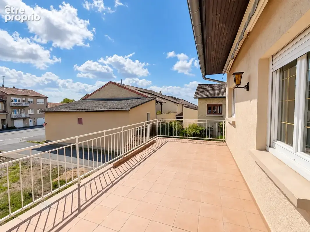 ENNERY - Secteur privilégié pour cet appartement F2 Lot 4 - photo 5