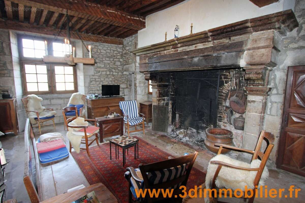 COIN SALON - Maison à ARLAY