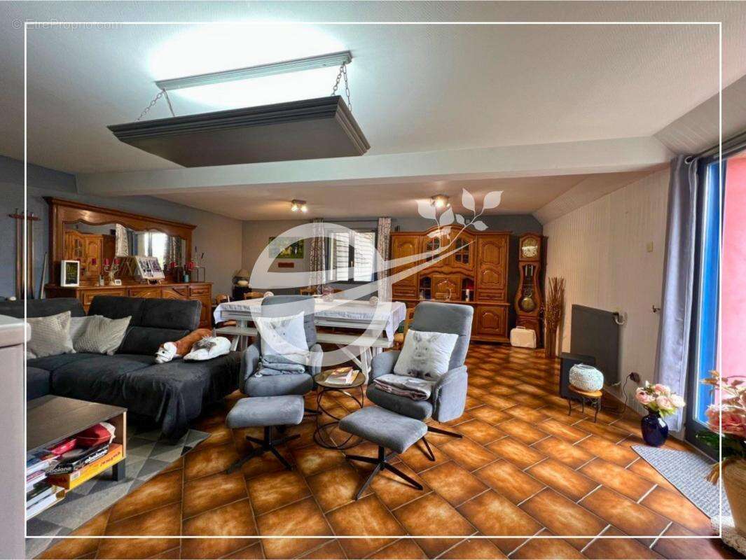 Maison à MARTIGNE-FERCHAUD