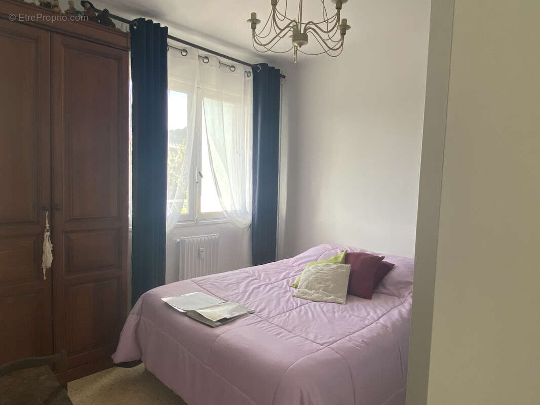 Appartement à SIX-FOURS-LES-PLAGES