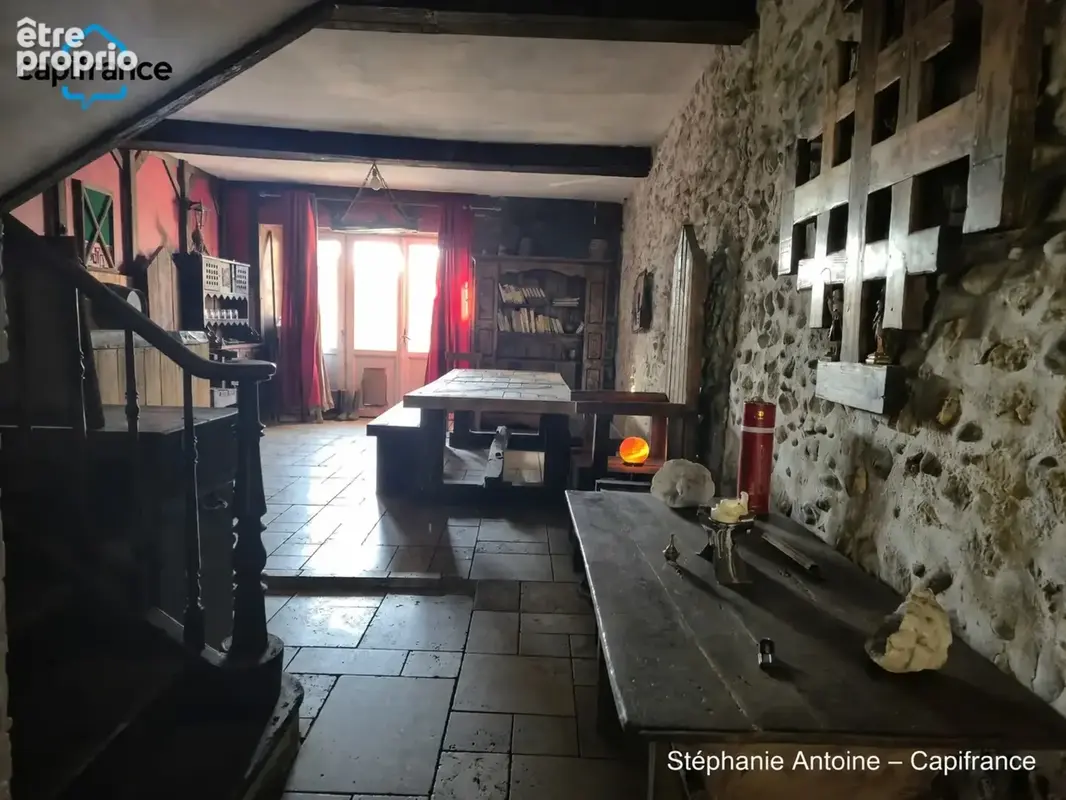 Puyoô – maison de caractère de 188,83 m², 5 chambres, grange d’environ 300 m² et terrain de 1 198 m² – 245 000 € - photo 2