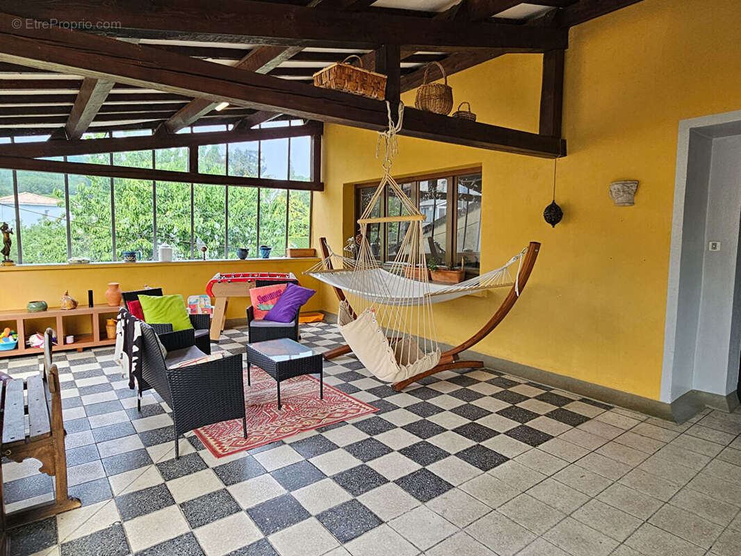 Maison de village avec cour et garage - photo 17