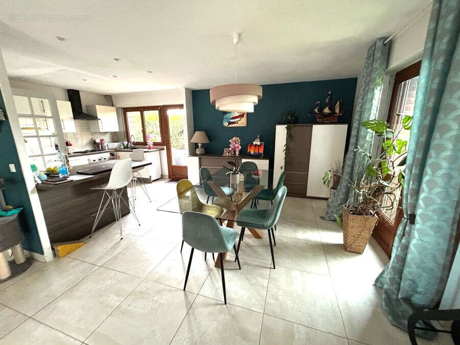 Maison à BRUILLE-SAINT-AMAND