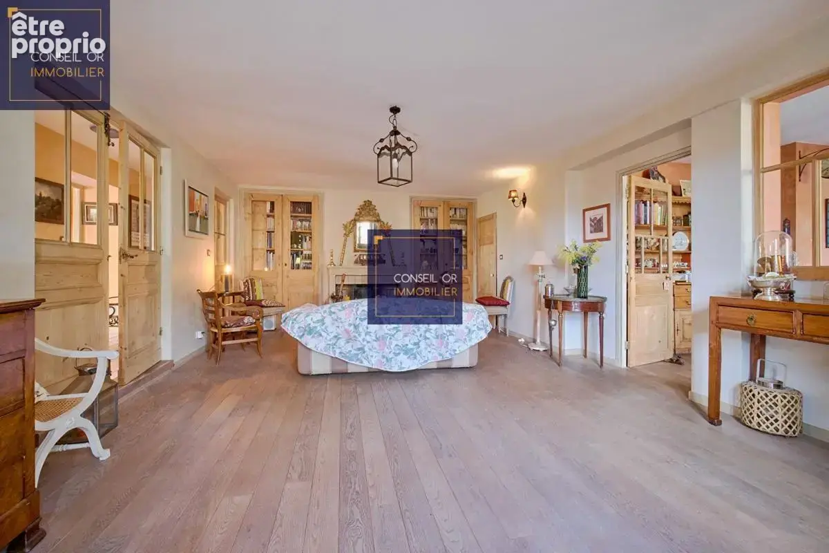 Maison T8 - 7 chambres - 1305 m² de terrain - piscine - photo 10