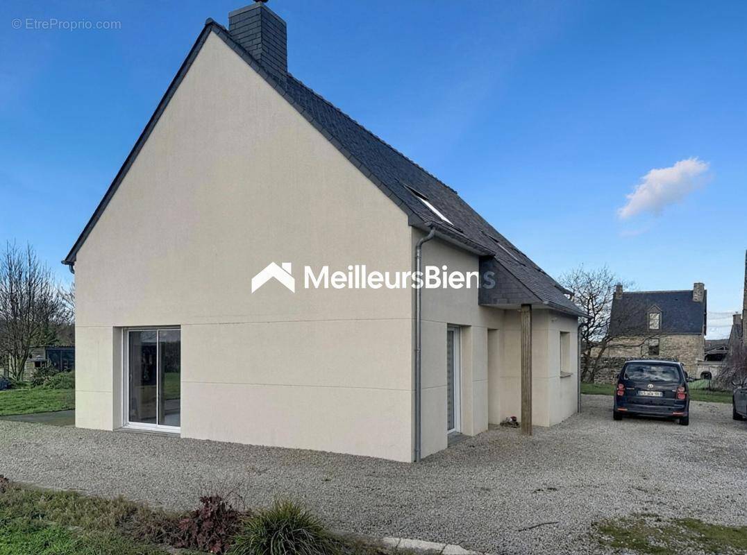Maison à MEGRIT