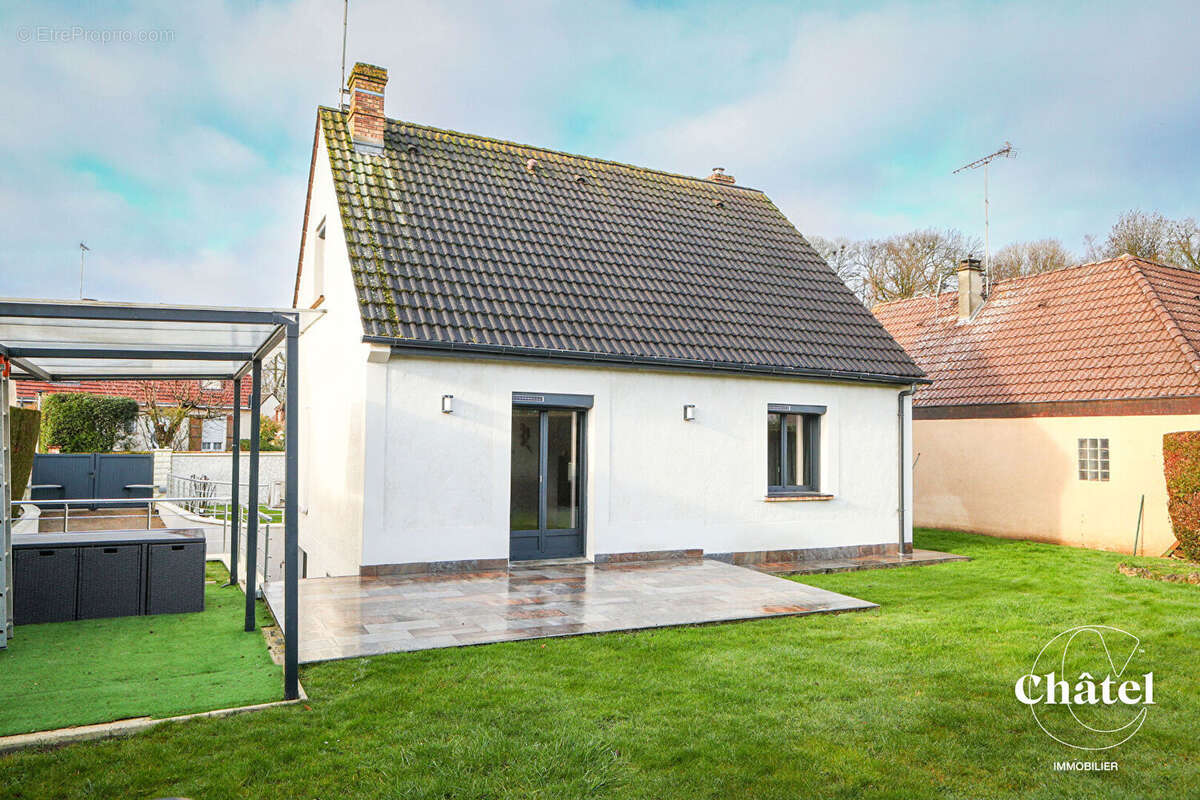 Maison à LAGNY-LE-SEC