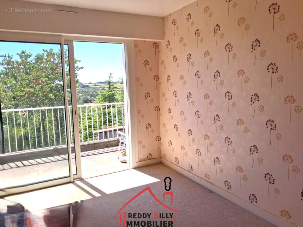 Maison 3 chambres + bureau - jardin avec vue sur la vallée ! - photo 9