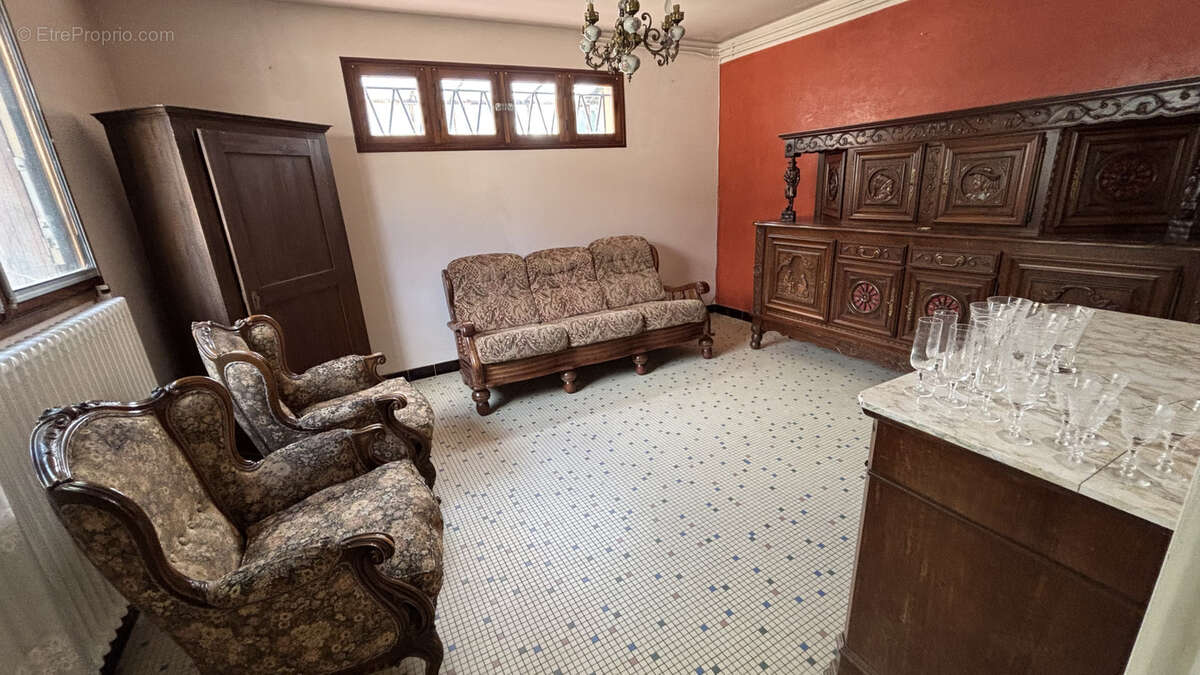 Maison à VAILLY-SUR-AISNE