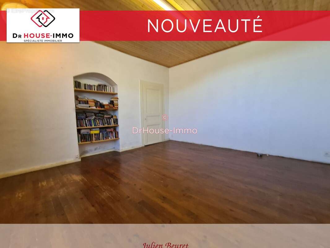 Maison à HUANNE-MONTMARTIN