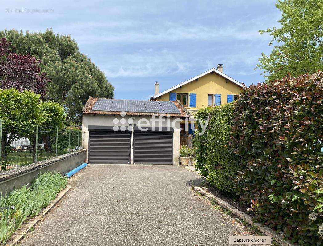 Maison 150 m² à Feurs  - photo 2