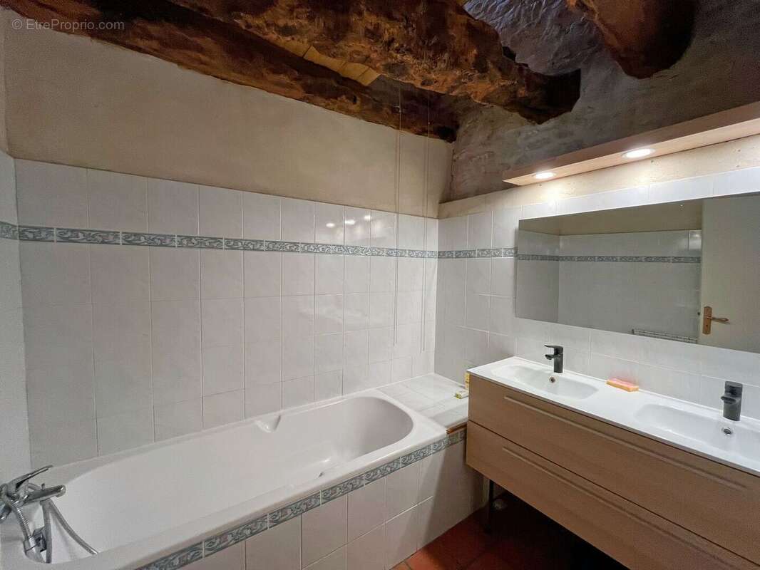 SDB - Maison à CAPDENAC-GARE