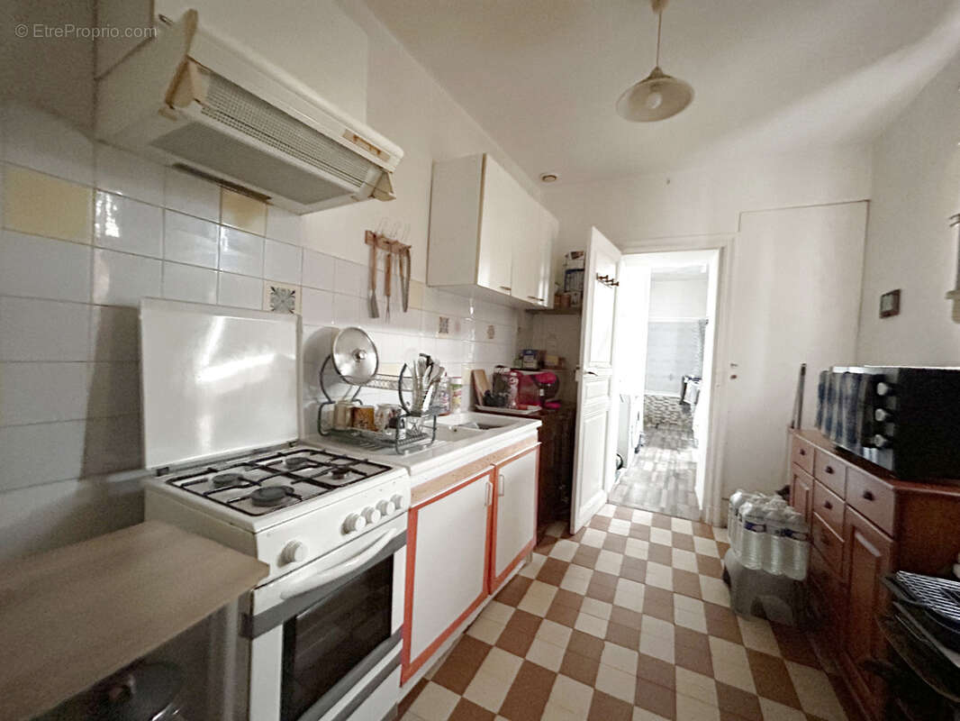 Appartement à LEZIGNAN-CORBIERES