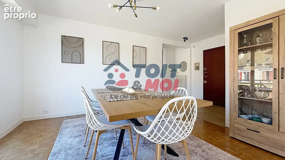 Appartement T4 de 87 m2 entièrement rénové   Double séjour   Balcon - photo 2