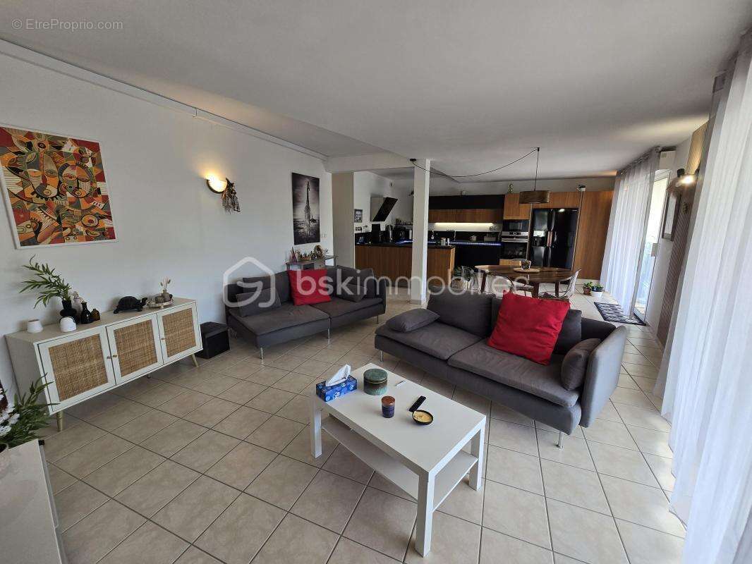 EXCLUSIVITÉ – T3 de standing en front de mer – Terrasse de 70 m², vue mer et intimité absolue - photo 11