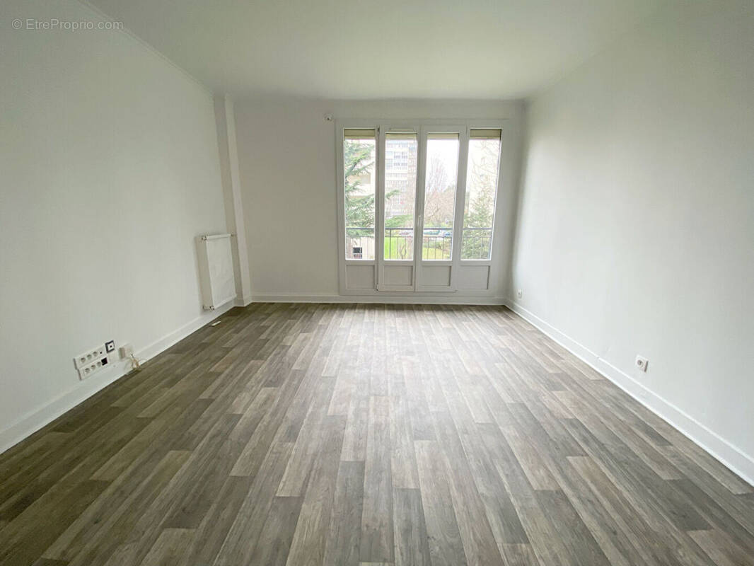 Appartement à ROSNY-SOUS-BOIS