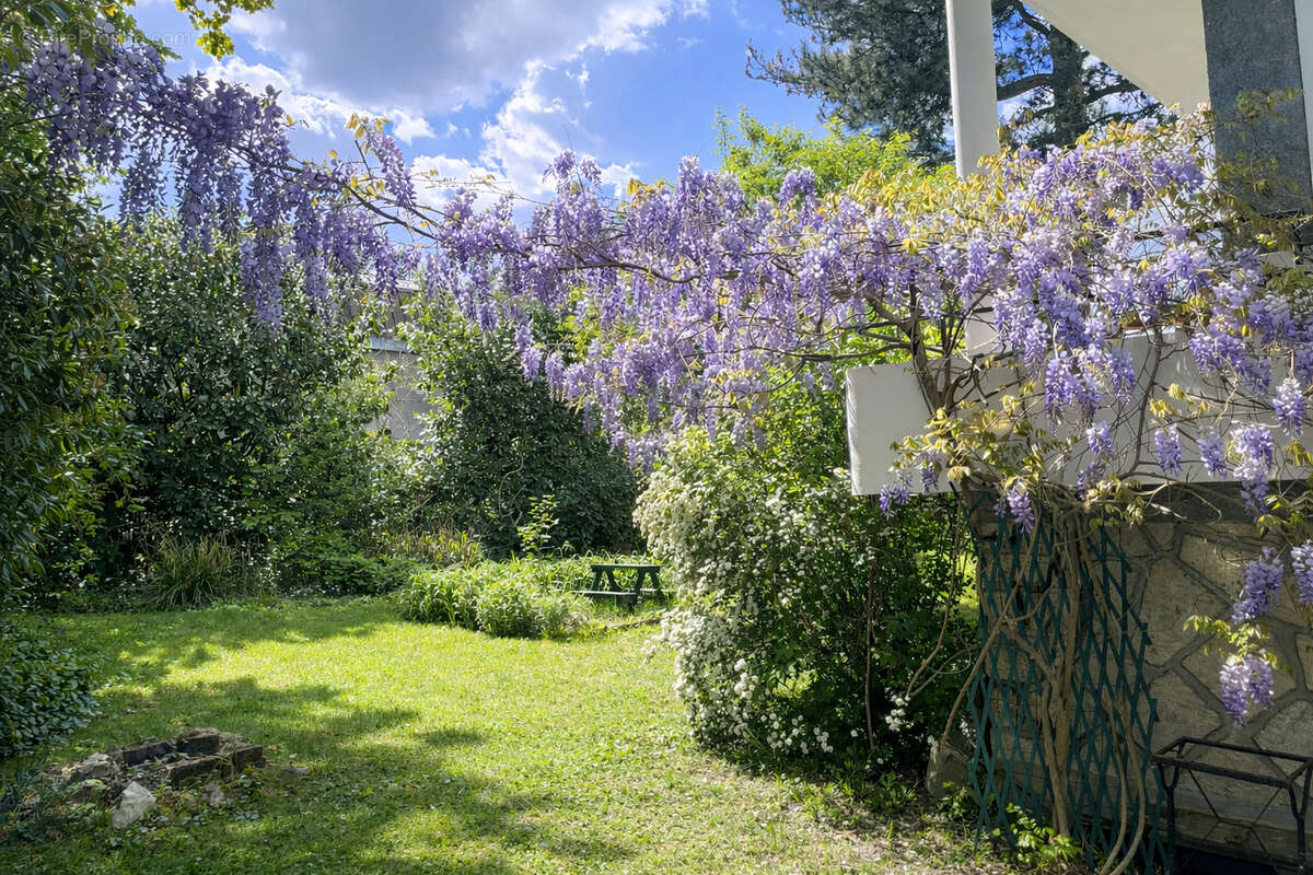 Charmante maison familiale 6 pièces avec jardin arboré sans vis-à-vis - photo 9