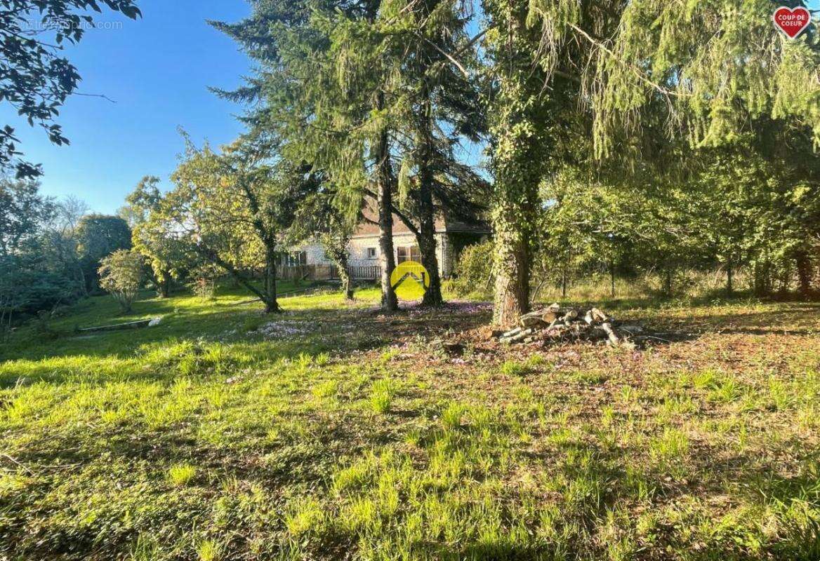 Maison à SAINTE-ALVERE