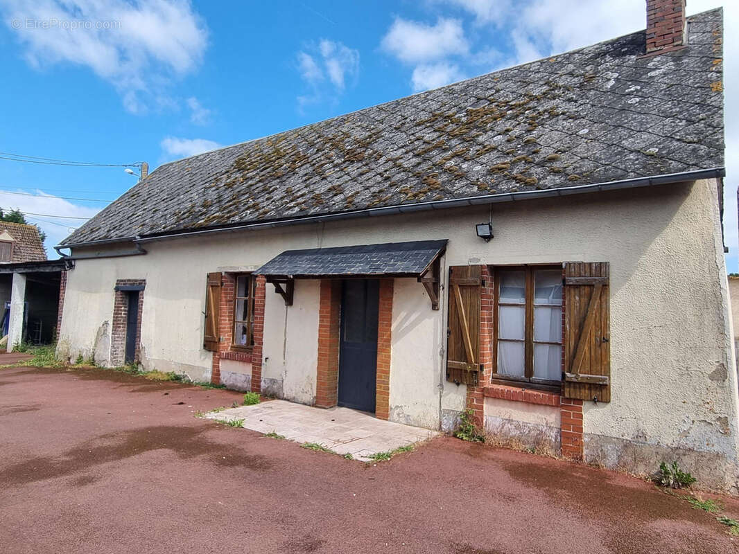 Maison à LA BOURDINIERE-SAINT-LOUP