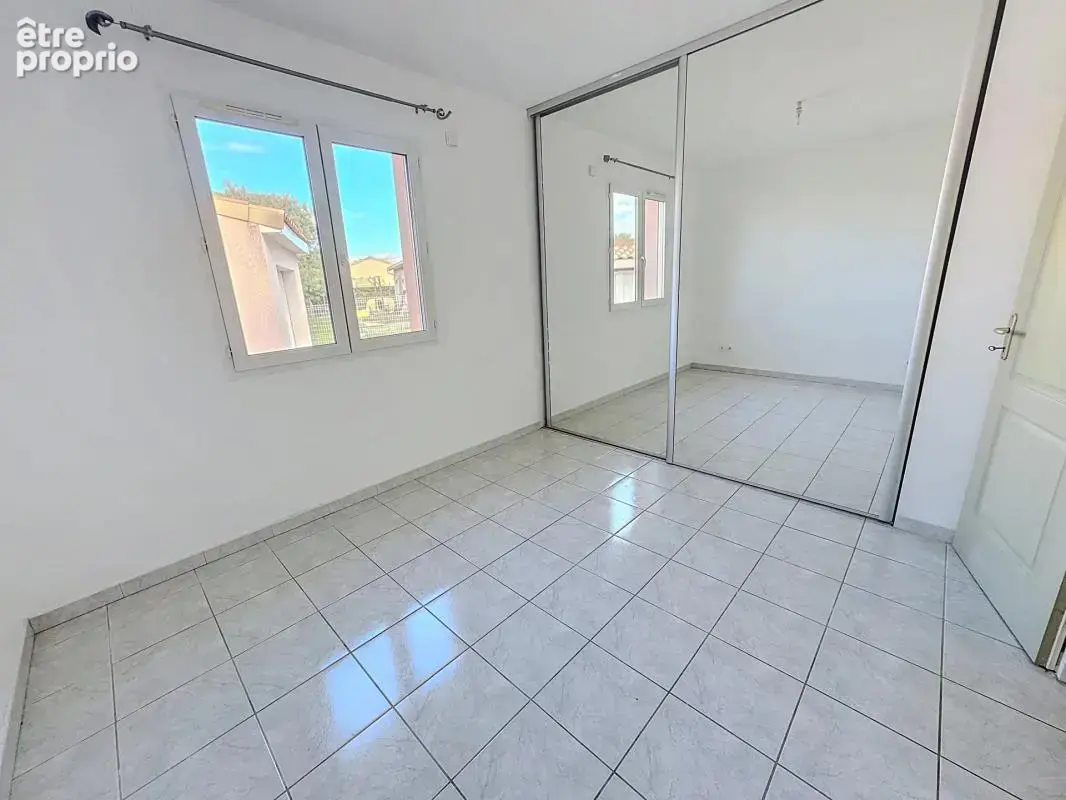 Maison de 5 pièces de 103 m² à Saint-Étienne-de-Tulmont - photo 5