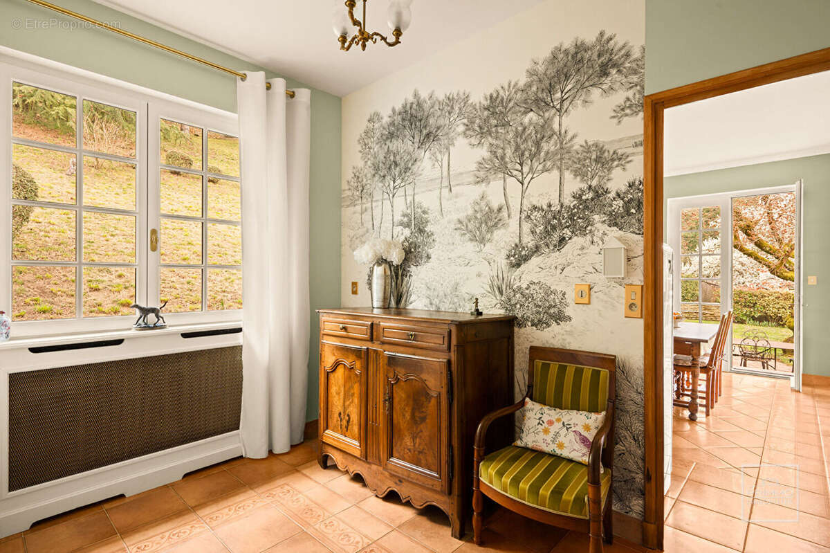 Maison à SAINT-CYR-AU-MONT-D&#039;OR