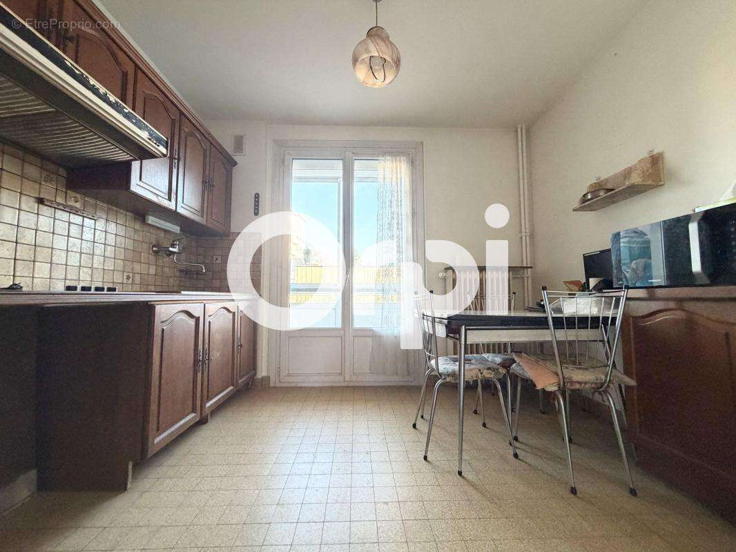 Appartement à CALUIRE-ET-CUIRE