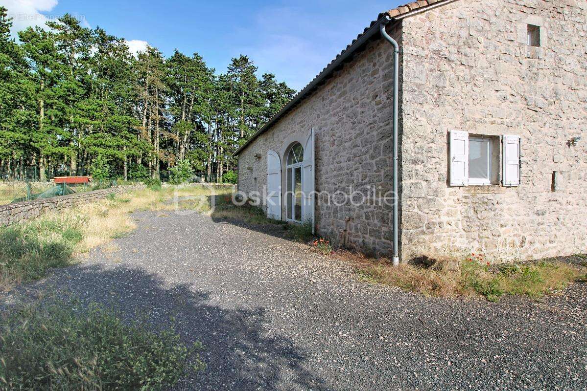 Maison à LA CAVALERIE