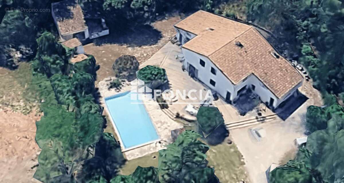 Terrain à SAINT-VINCENT-DE-BARBEYRARGUES