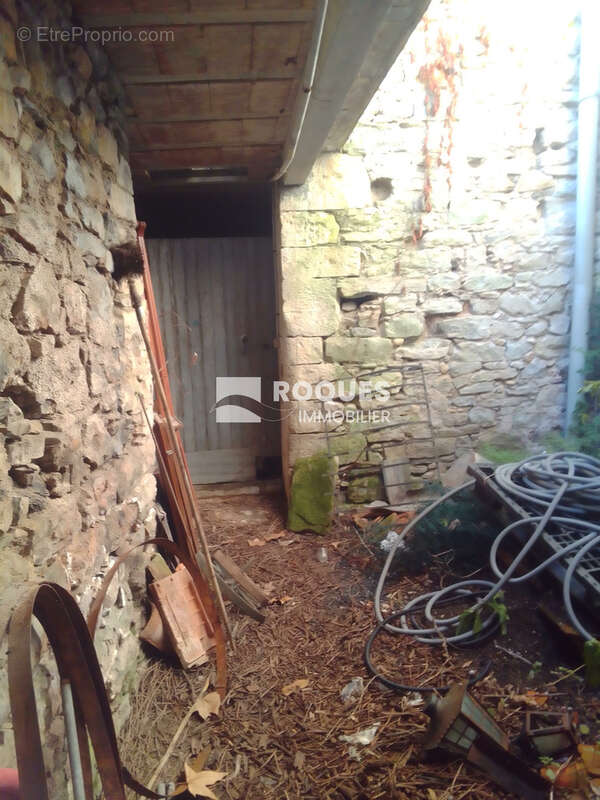Bedarieux, maison de village 4 chambres, garage, terrasse - photo 8