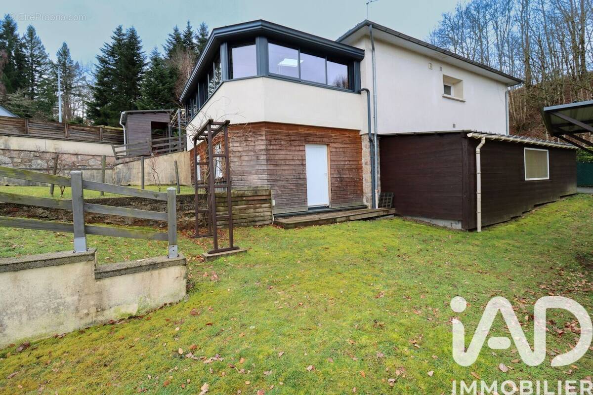 Photo 1 - Maison à MEYMAC