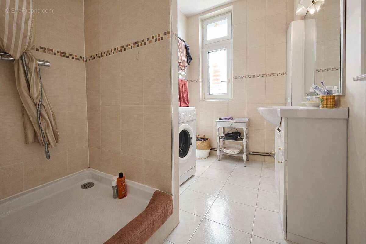 Appartement à MAISONS-ALFORT