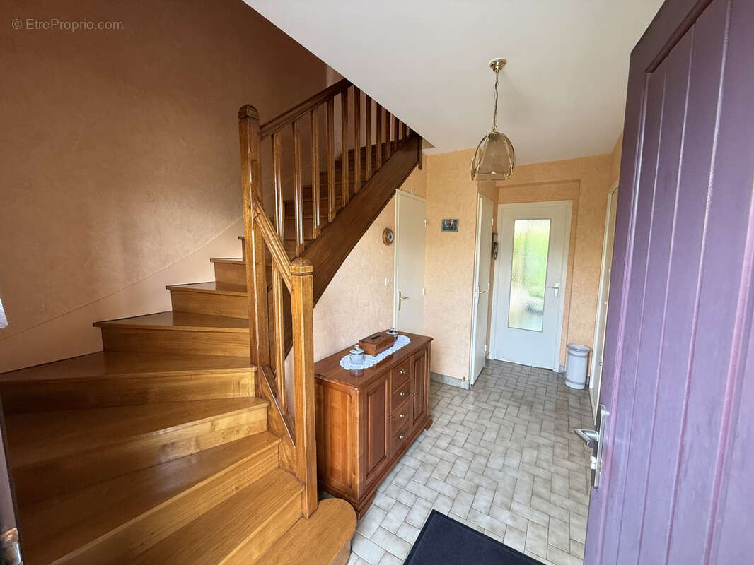 Maison à YVRE-L&#039;EVEQUE