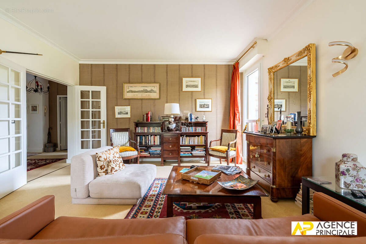 Appartement à MAISONS-LAFFITTE