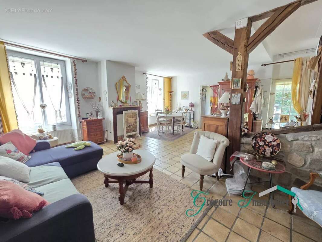 Maison à BOURRON-MARLOTTE