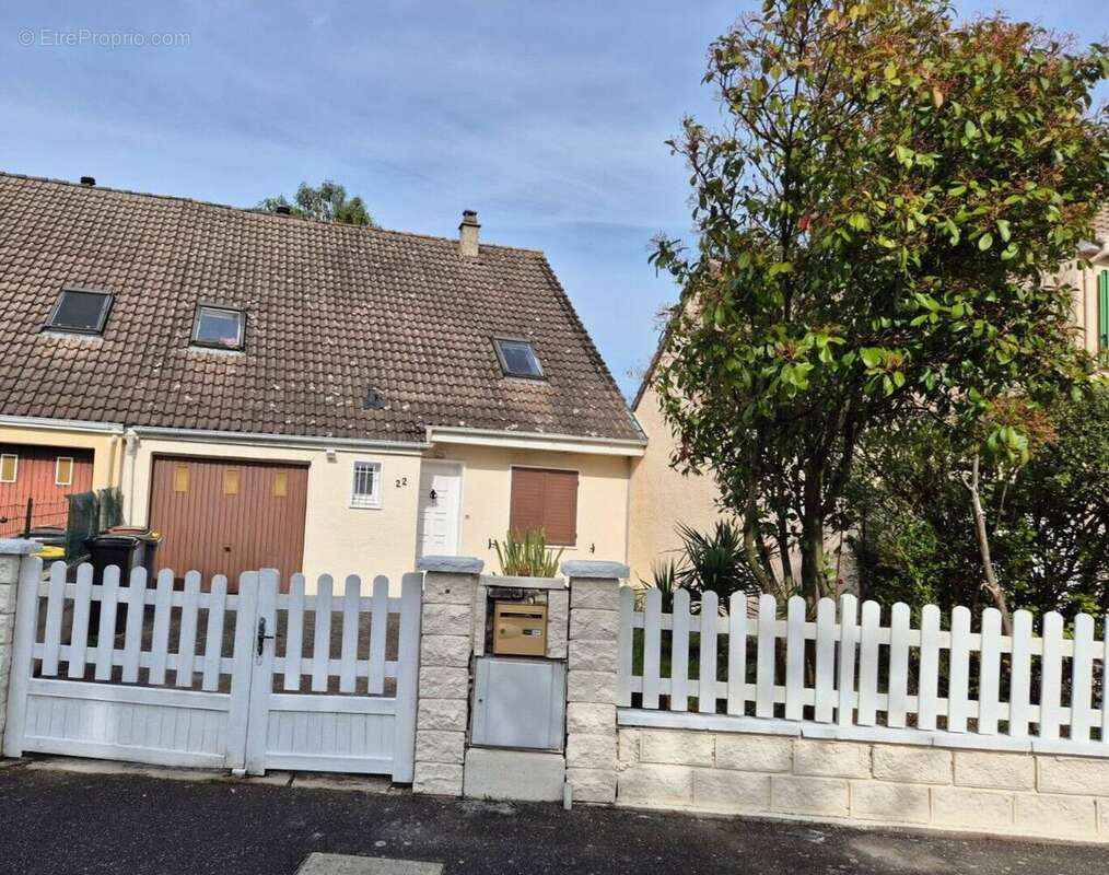 Maison à LE MEE-SUR-SEINE