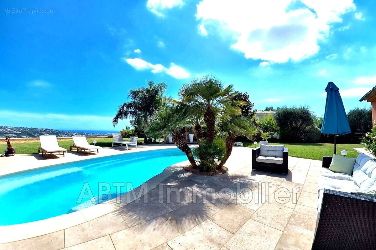 Maison à SAINT-LAURENT-DU-VAR